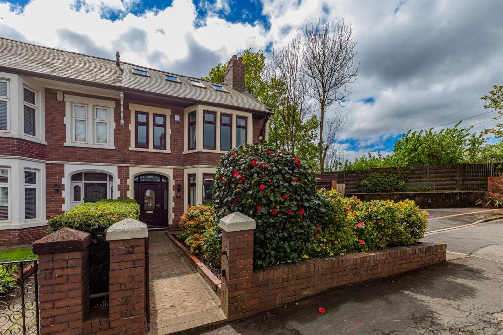 Ambleside Avenue 7-2.jpg