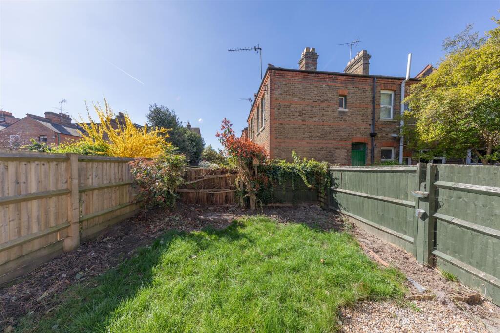 Winns Terrace, E17