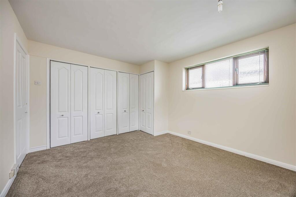 66 Durley Avenue, Cowplain-Small-PorticoMarketing-