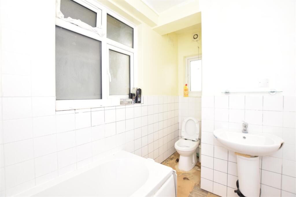 Bathroom. copy.jpg