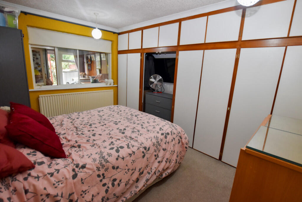Bedroom 1b