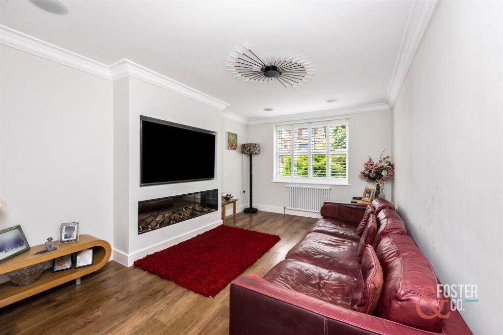 Goring Road, 46a-009.JPG
