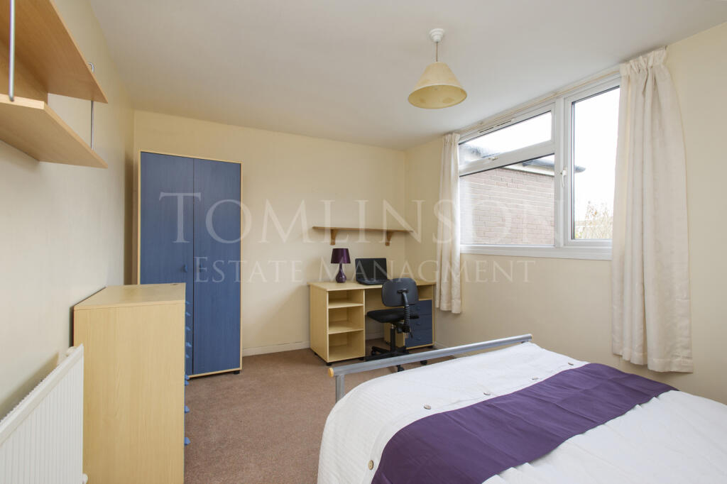 Park Road, Lenton, Nottingham, NG7 1LB