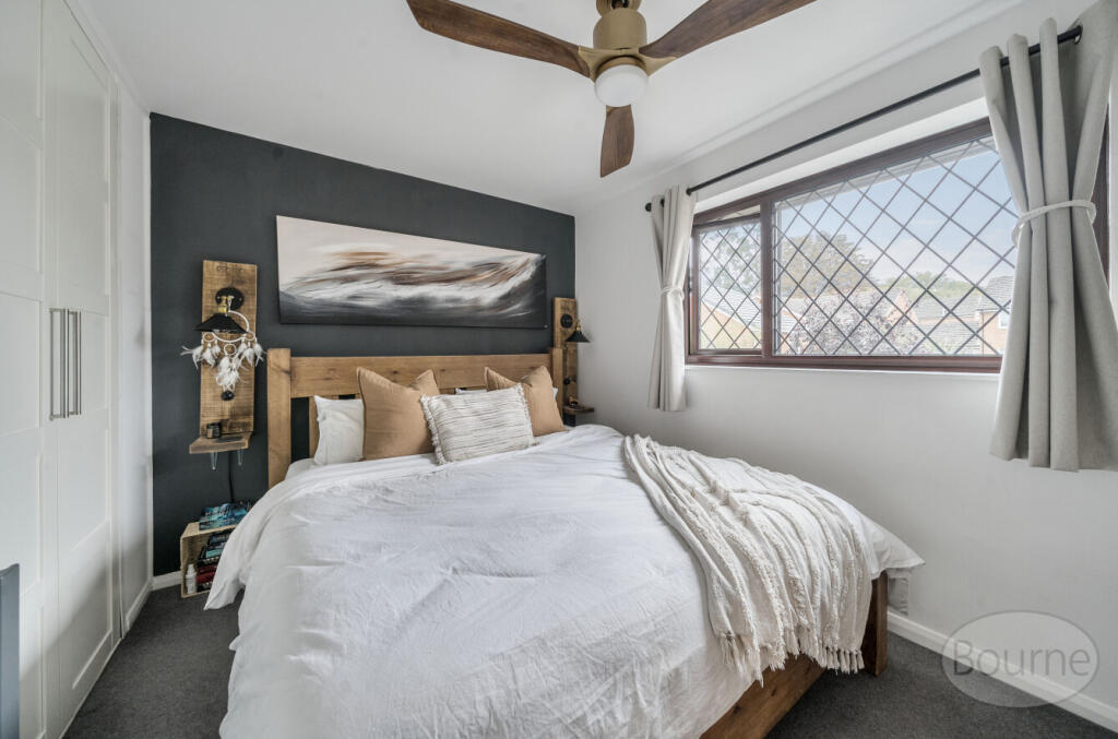 09d18527-46a8-4e9...