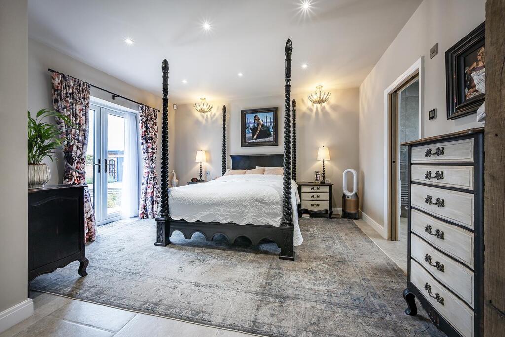 Principal Bedroom