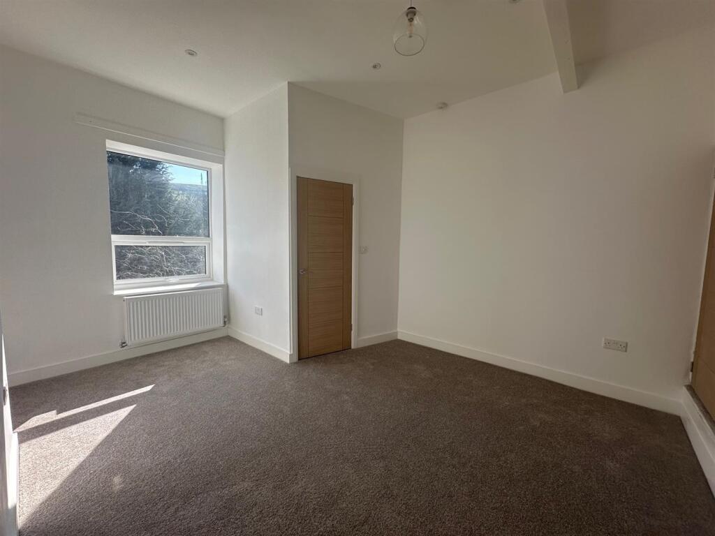 Bedroom.jpg