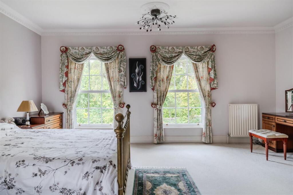 Bedroom5-6.jpg
