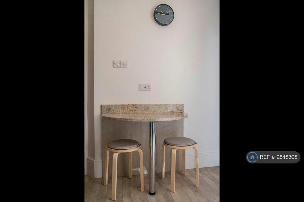 Breakfast Bar
