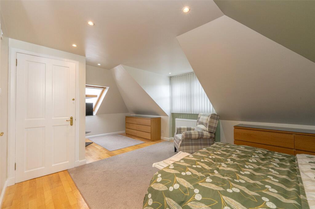 Bedroom 1 Alt