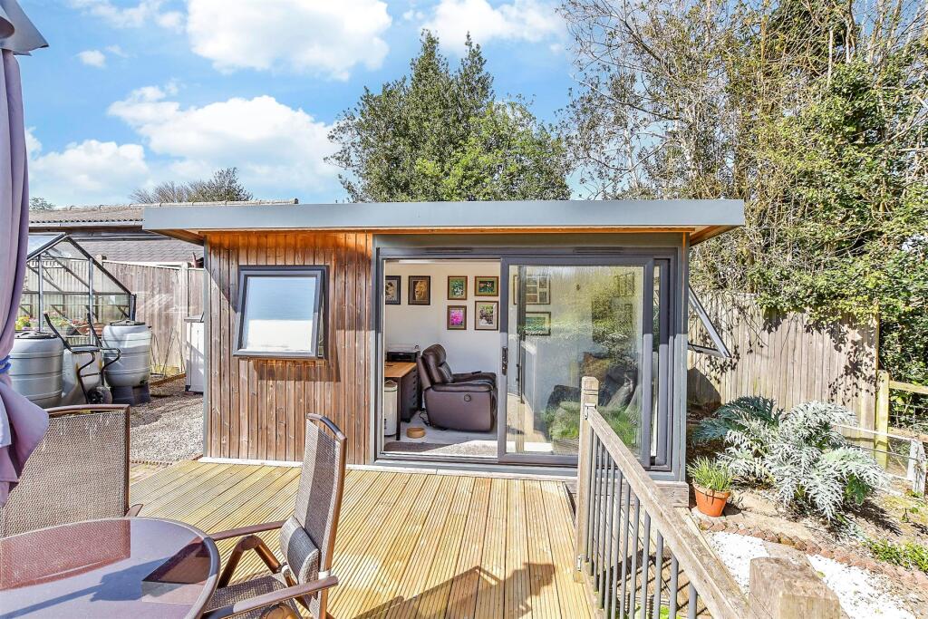 Workshop/Outbuildings