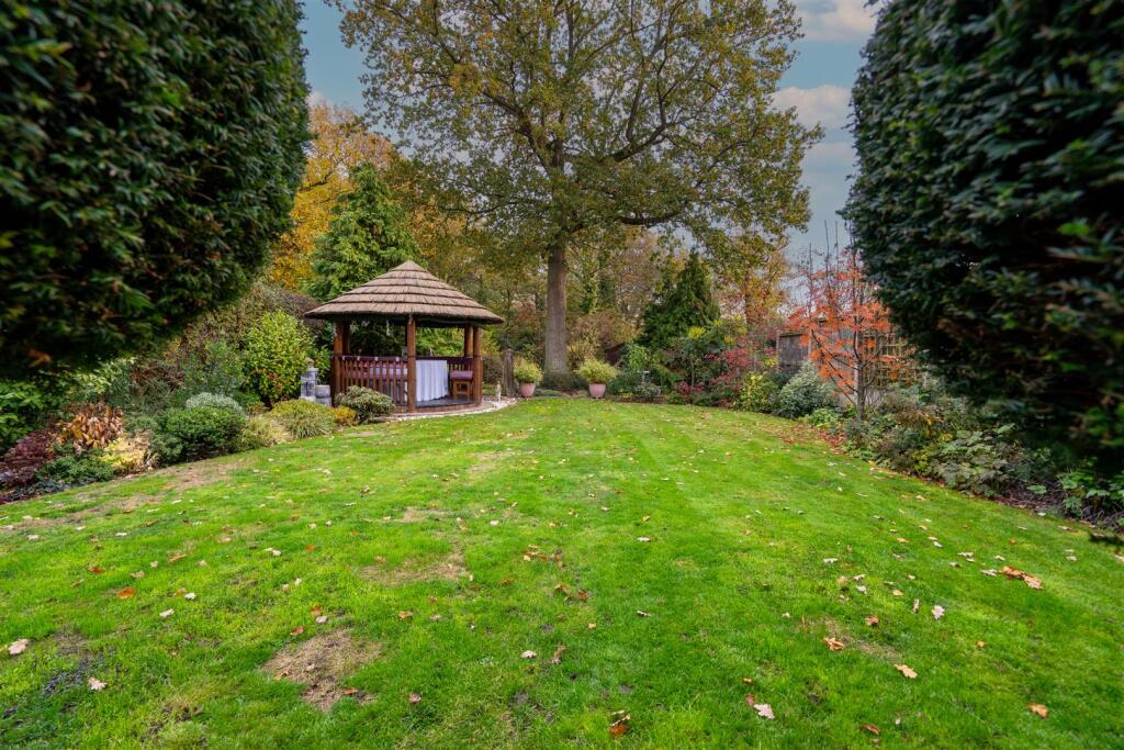 GARDEN5.jpg