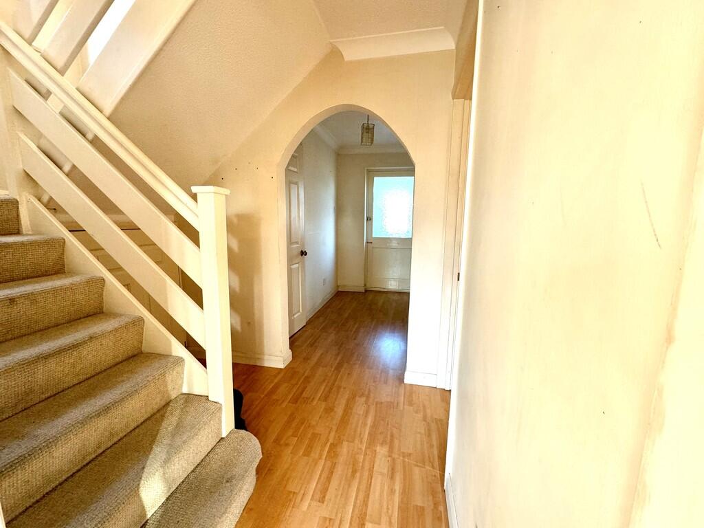 Admirals Walk hal...