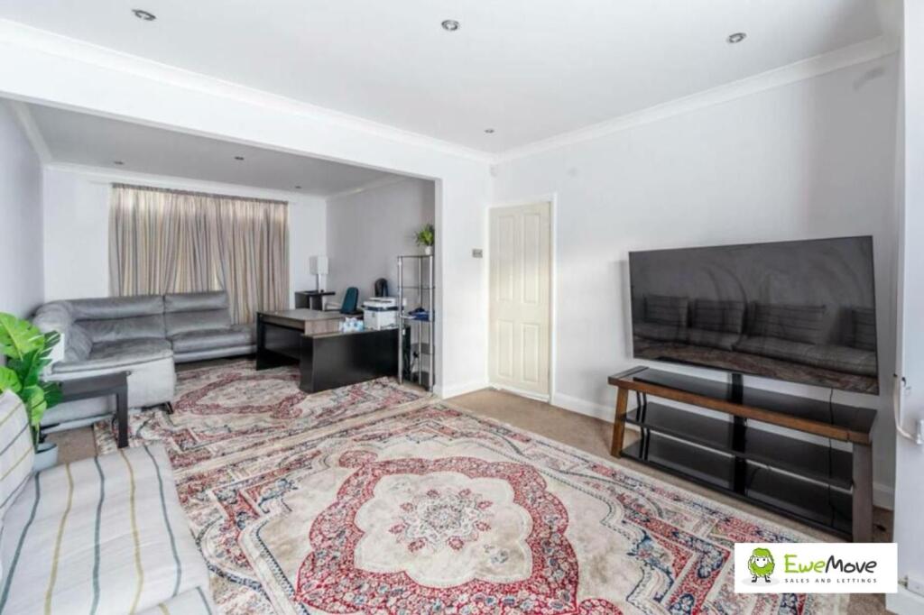 WhatsApp Image 2025-02-06 at 16.12.21 (2)