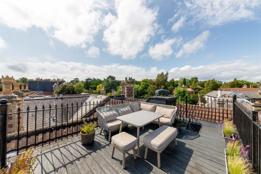 Bannerleigh House (13).jpg