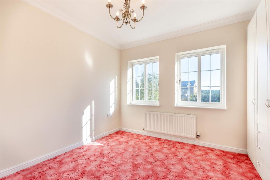 8666692-interior36.jpg