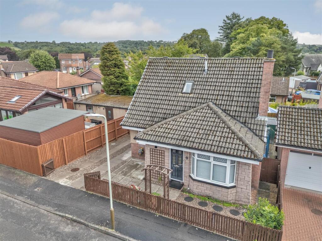 26 Loftus Road Dundee-15.JPG