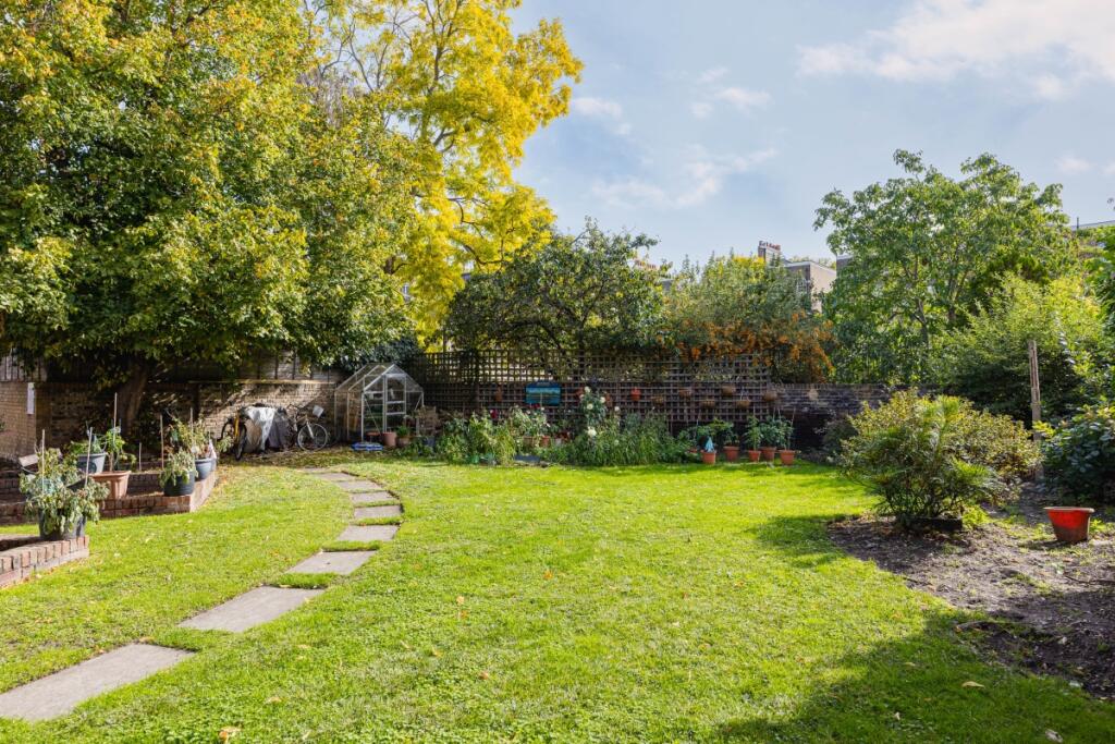 Crozier House F10...