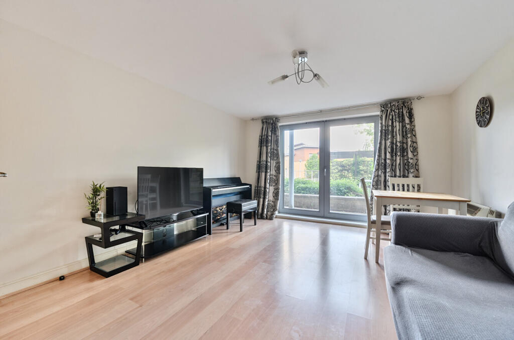 1296178-16-682b59...