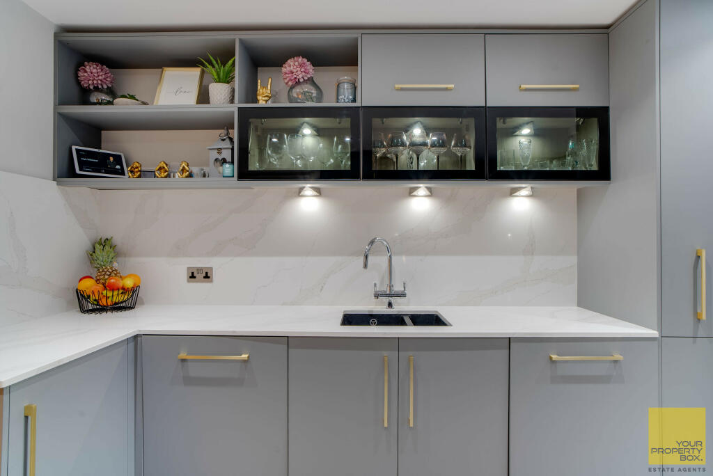 152 Battenhall Road-10