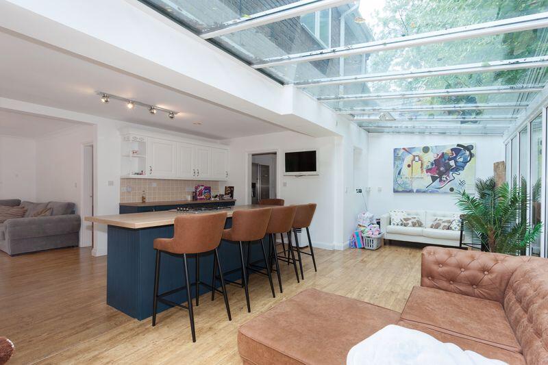 OPEN PLAN LIVING KITCHEN/GARDEN ROOM