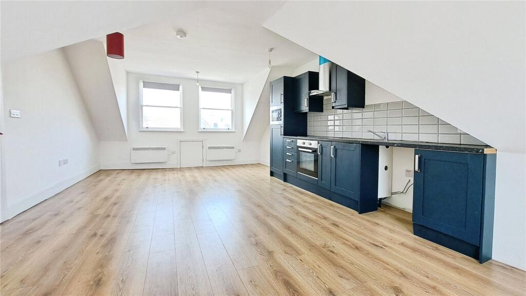 Living Room/Kitchen
