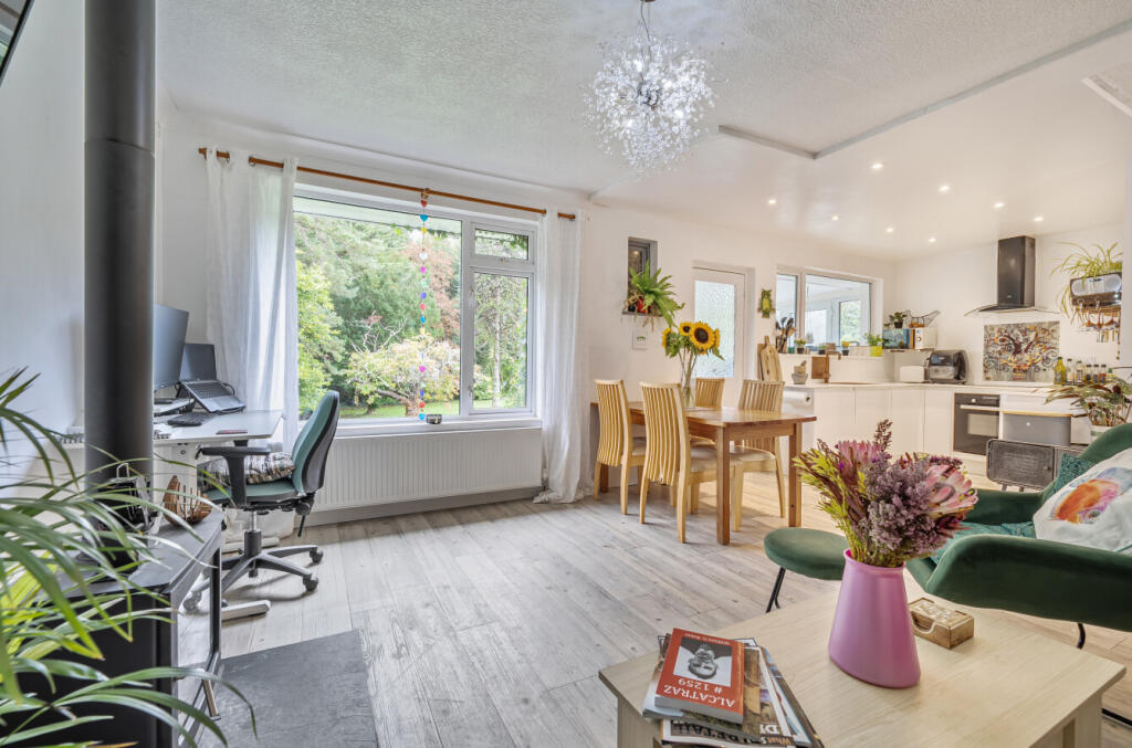 1354934-9-68cbfbe...