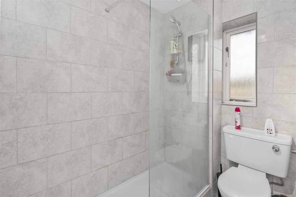 14 Earlstoke Close, Banbury-18.jpg