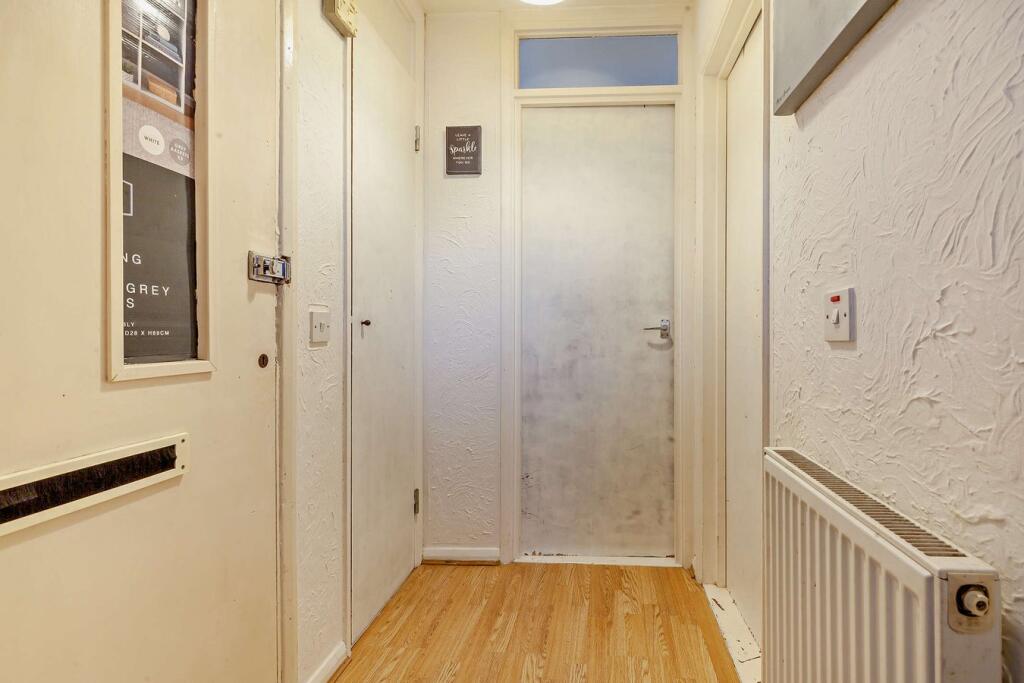 Hollands Walk, Basildon, SS16