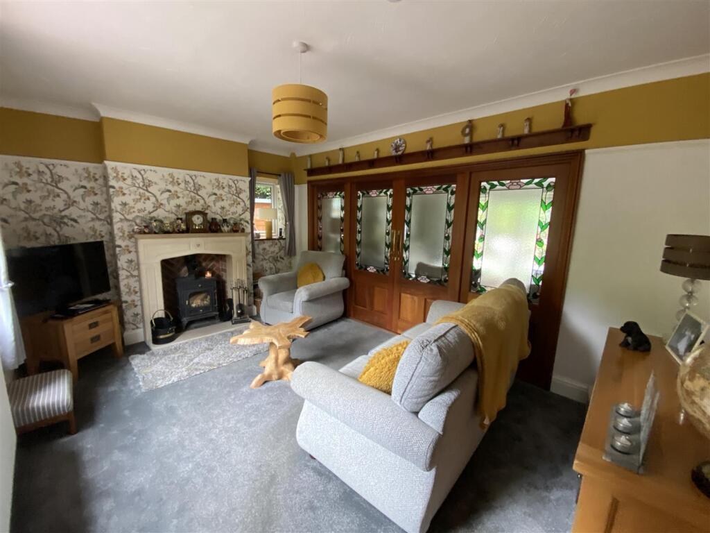 Lounge: