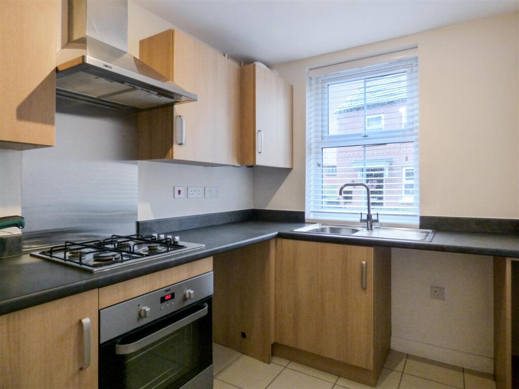 Kitchen-8.jpg