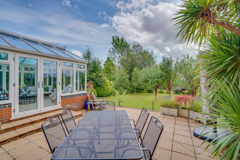 Al Fresco Dining Area
