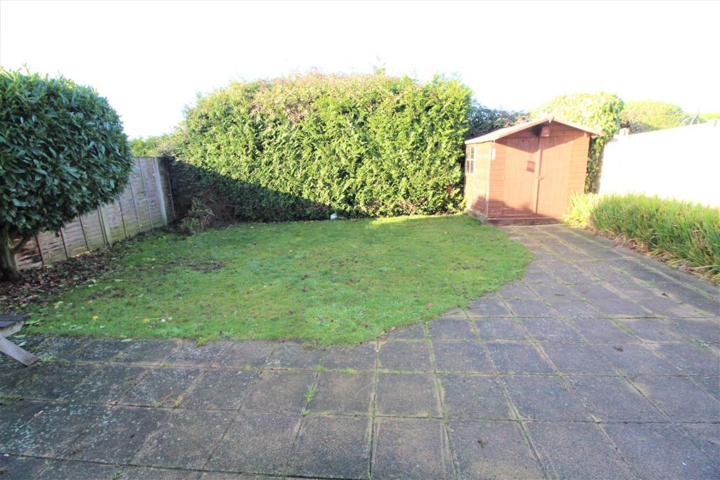 GARDEN.JPG