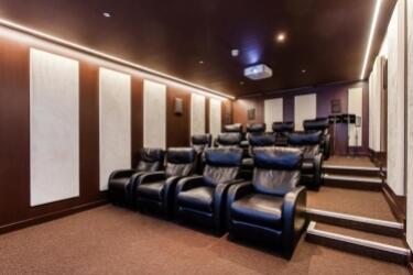 Sml_Lrg_57498_2352262_IMG_05_0000