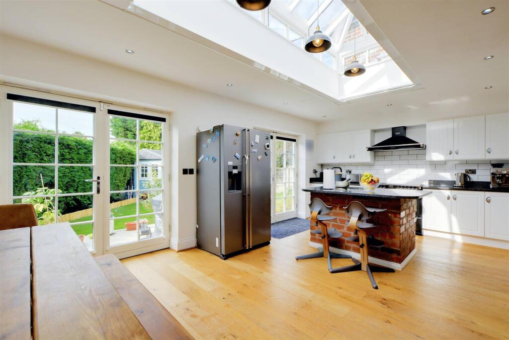 Dining Room_2.jpeg