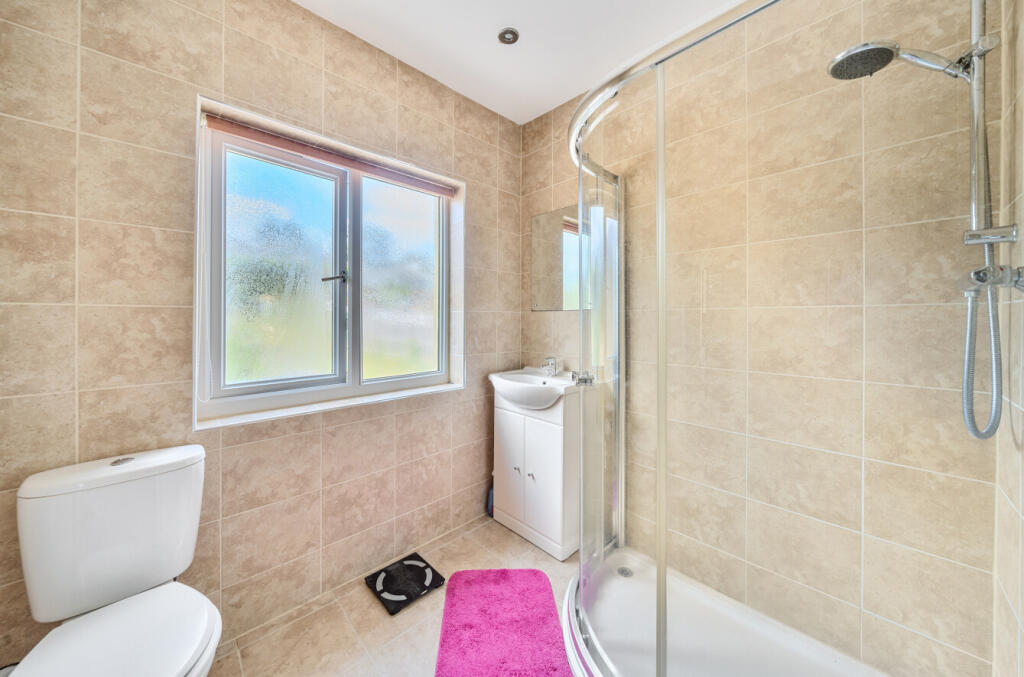 1320747-7-686e433...