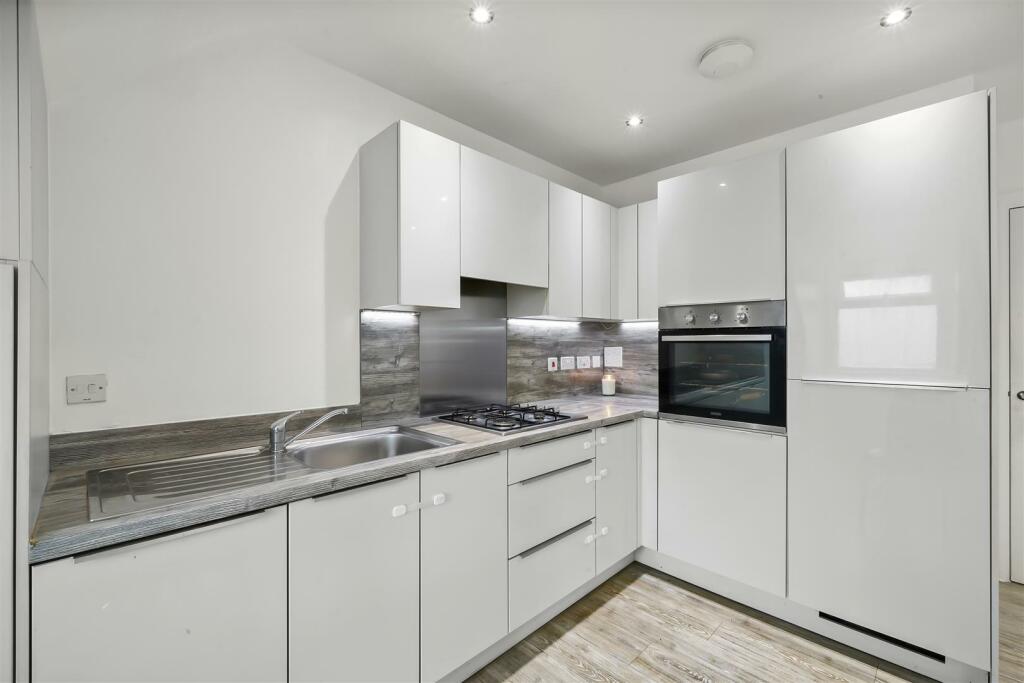 Flat 64, Maven Court - eA6Vu8gTdxzijz29RuYZ.jpg