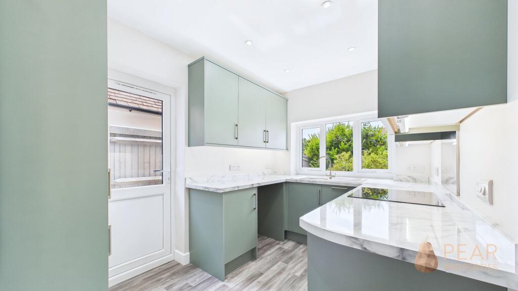 Newly Fitted Kitchen