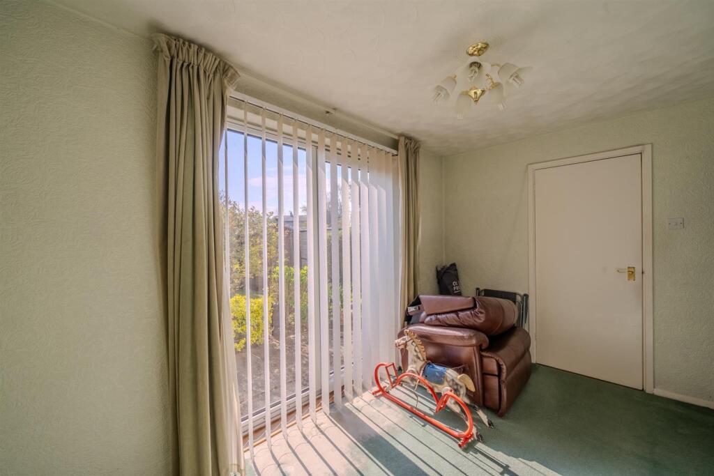 187 Henllys Way-12.jpg