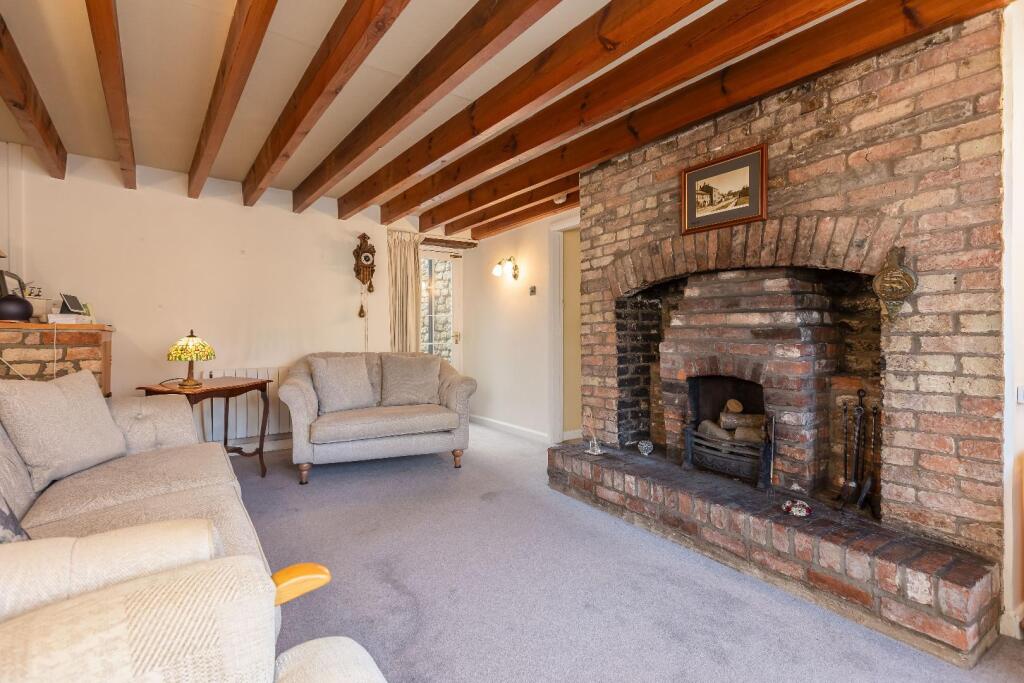 Swallows Cottage Sitting Room-3.jpg