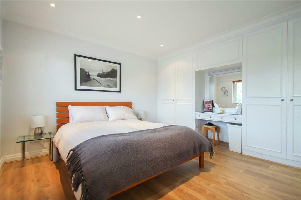 Bedroom 1 Aspect 2