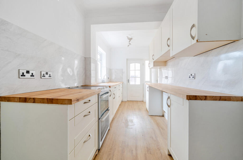 1328842-6-6882737...