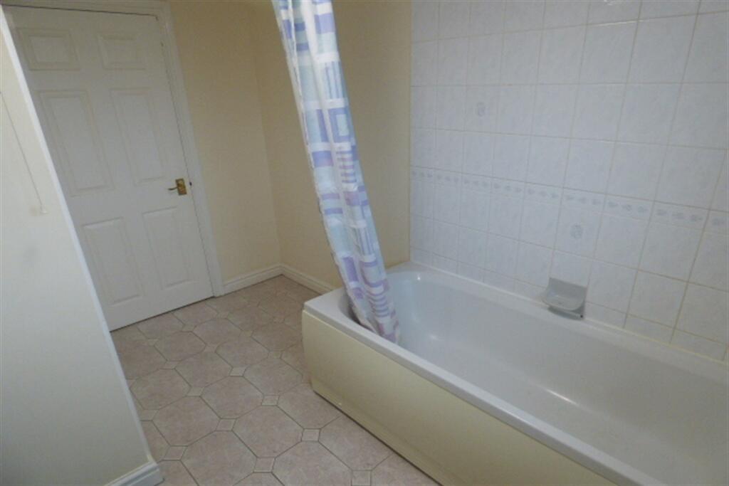 Bath b