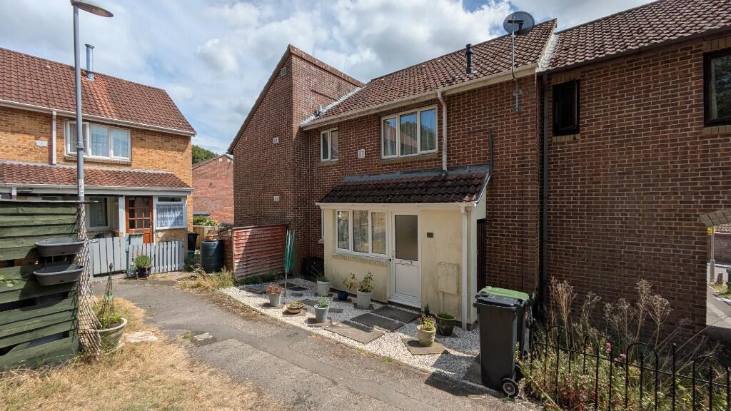 Jubilee Way, Blandford Forum, Dorset, DT11