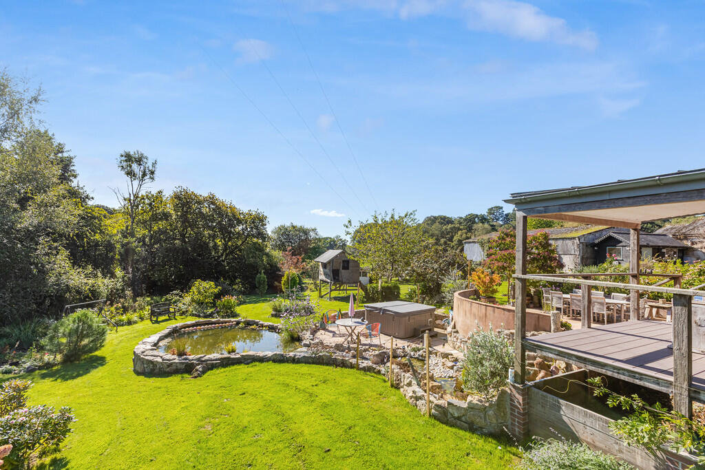 A08 - Cuckoo Down...