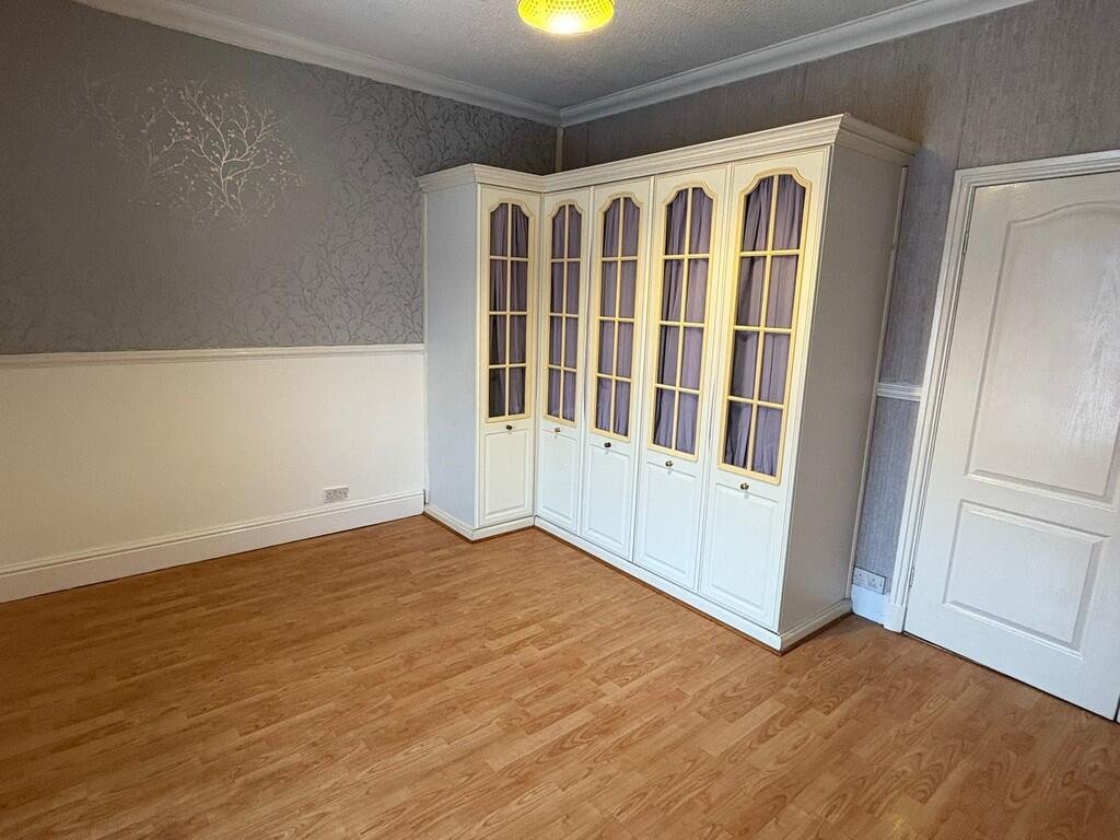 IMG-20251107-WA00...