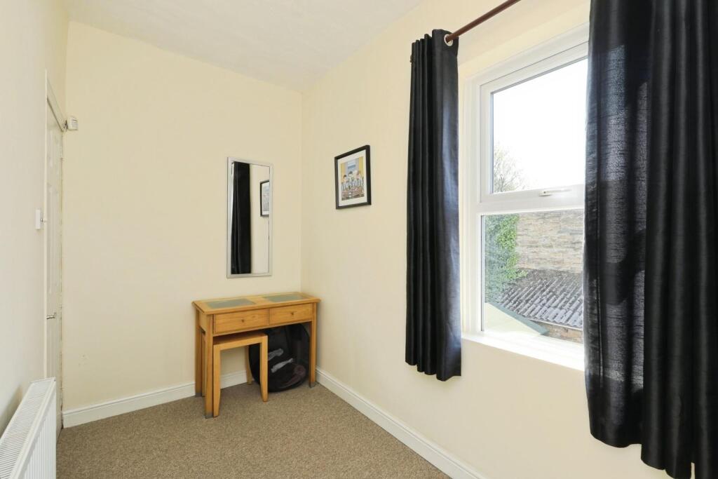 BEDROOM NO.2
