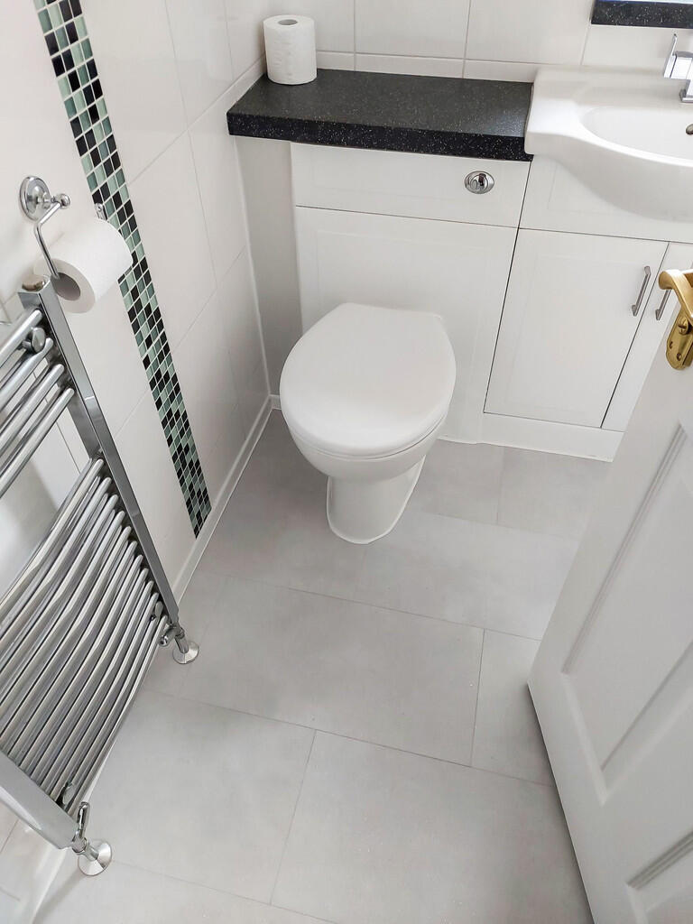 104 Bankton - Red...