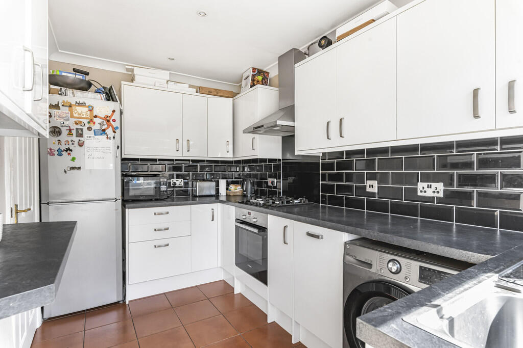 Kitchen (2)