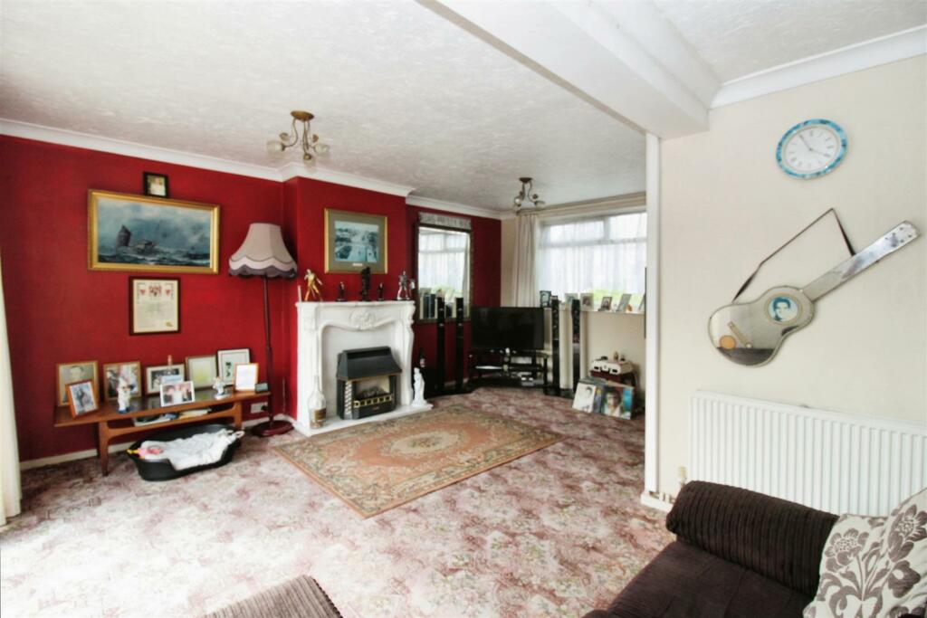 Lounge and Dining Area