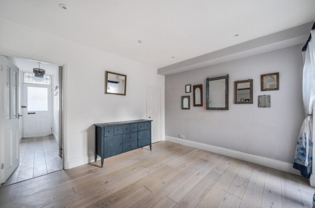 1356816-11-68d1db...